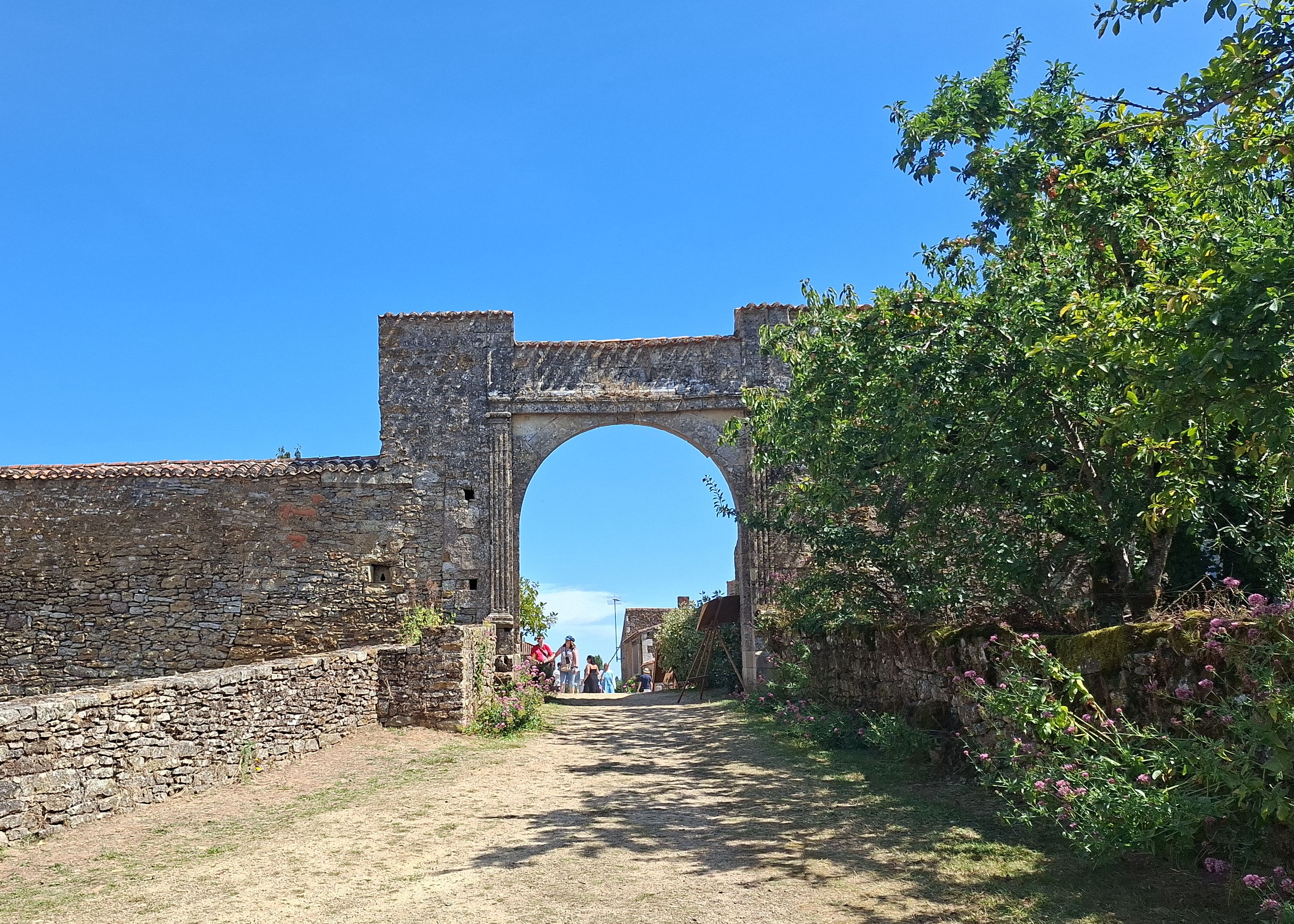 arche porte.jpeg